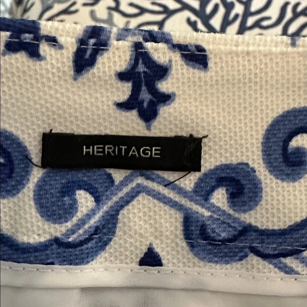NWOT Women’s Talbots Heritage Blue & White Cropped Pants Size 8